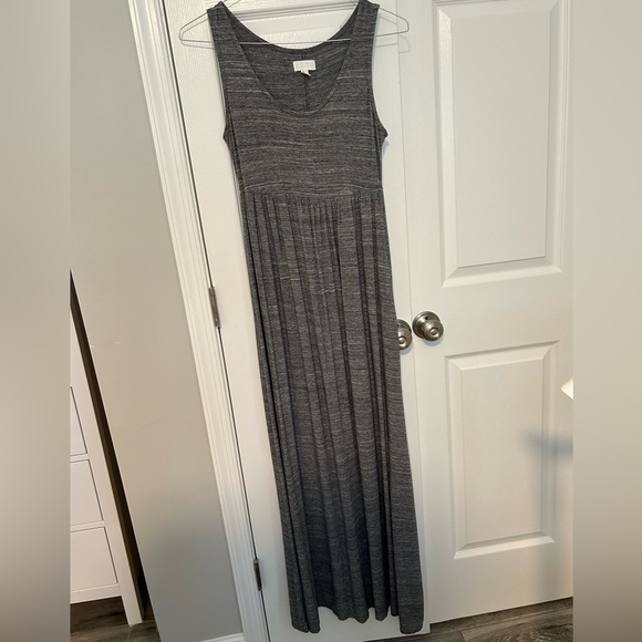 Versatile and soft Grey maxi maternity dress - Picture 1 of 4